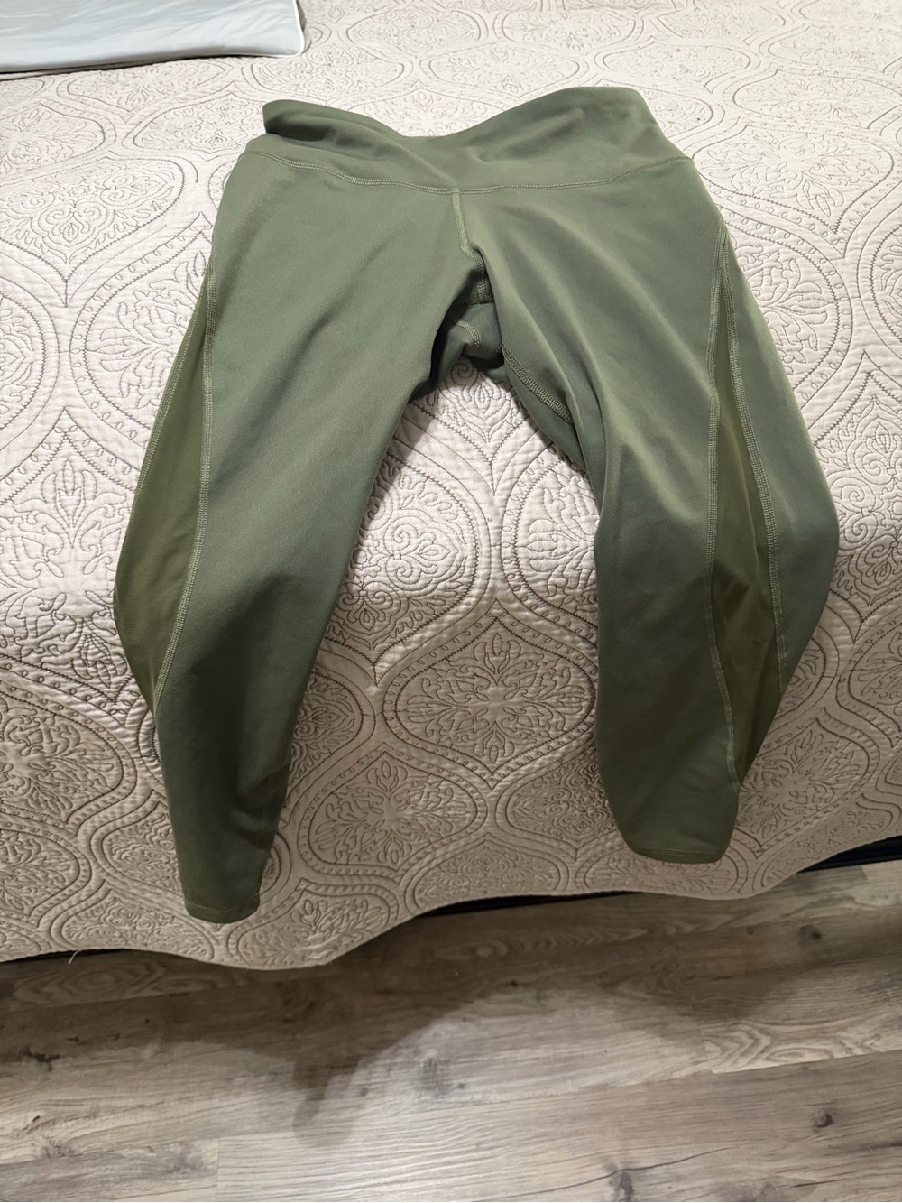 Old Navy Olive Green Women’s  Jogger Sweatpants